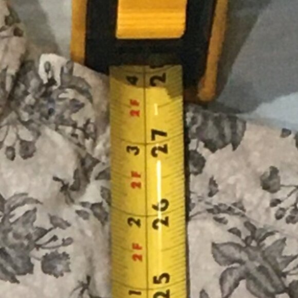 100% Cotton gray floral print sleeveless button front shirt "Dirty Laundry" - Picture 7 of 8